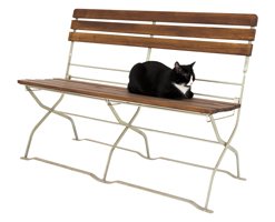 Biertuinbank met kat