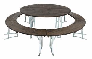 Biertafel gedekt als een ronde set.