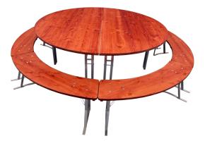 Biertenten met zes banken.