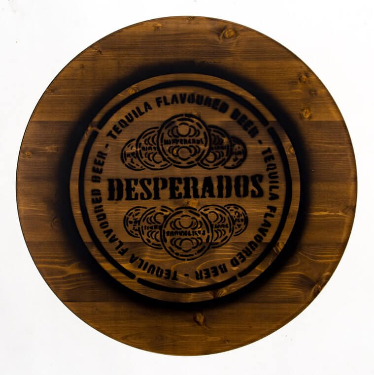 Airbrush op bartafels en feesttentensets.